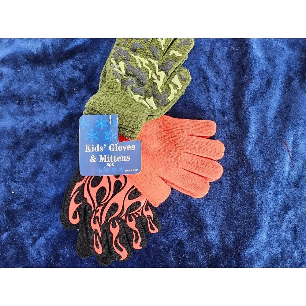 Kids Winter Gloves and‎ Mittens 3 Pack Camo, Design And Peach